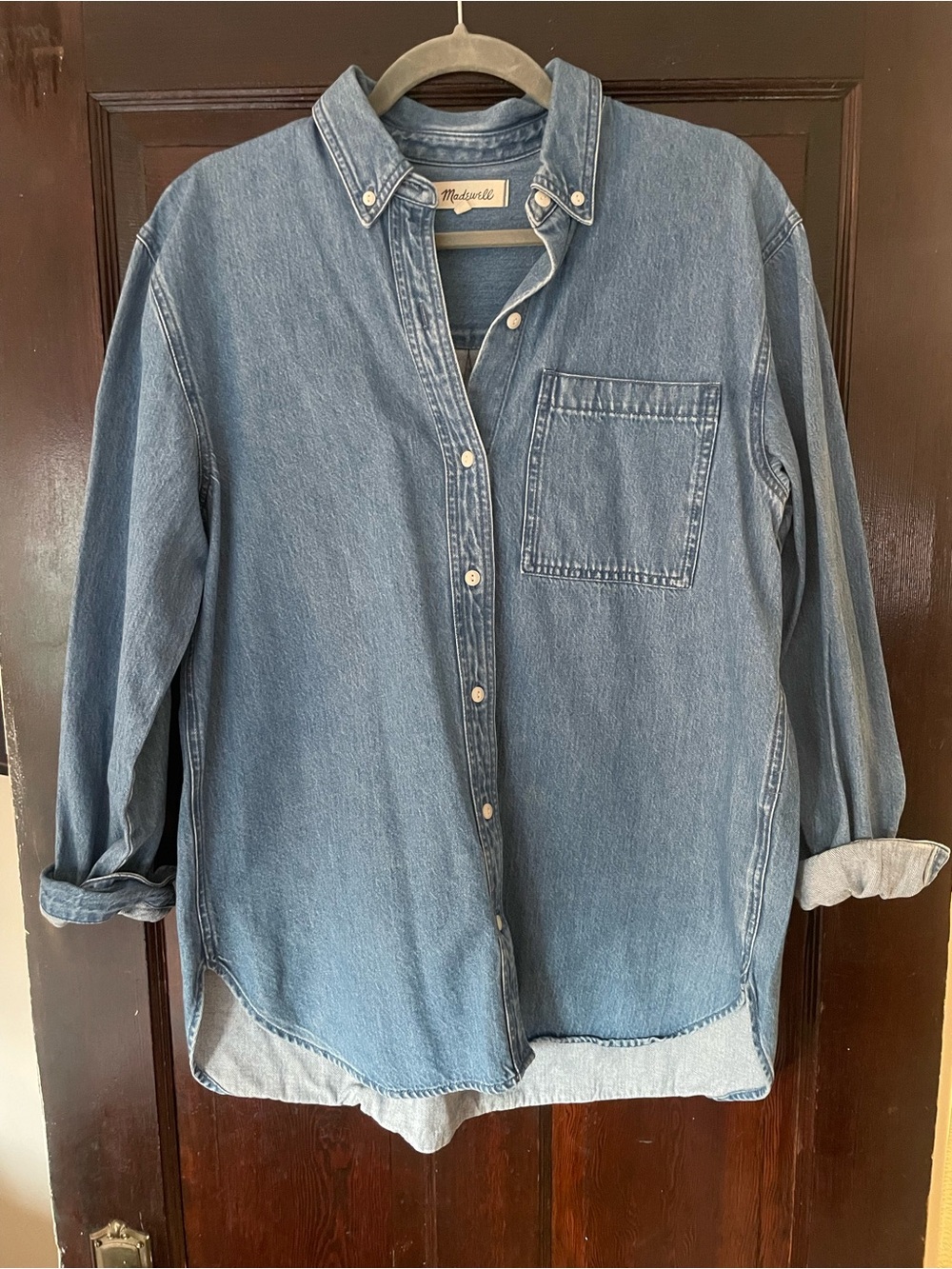 Madewell Women’s oversized  Button-Down denim shirt